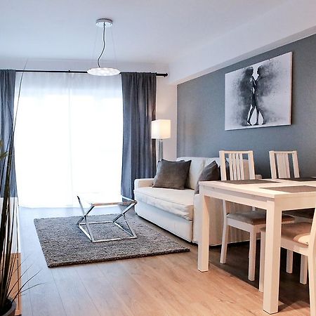 Super Apartment Poznan Luaran gambar