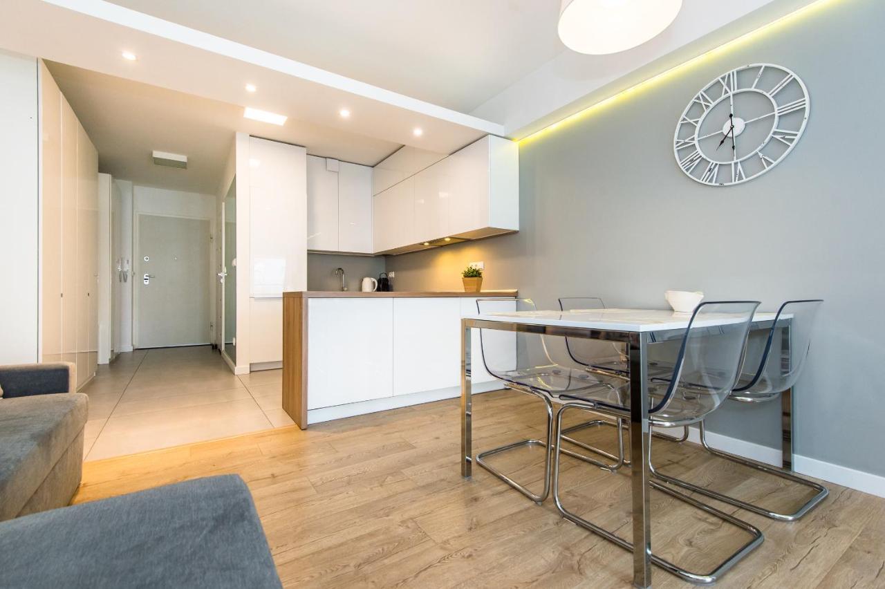 Super Apartment Poznan Luaran gambar